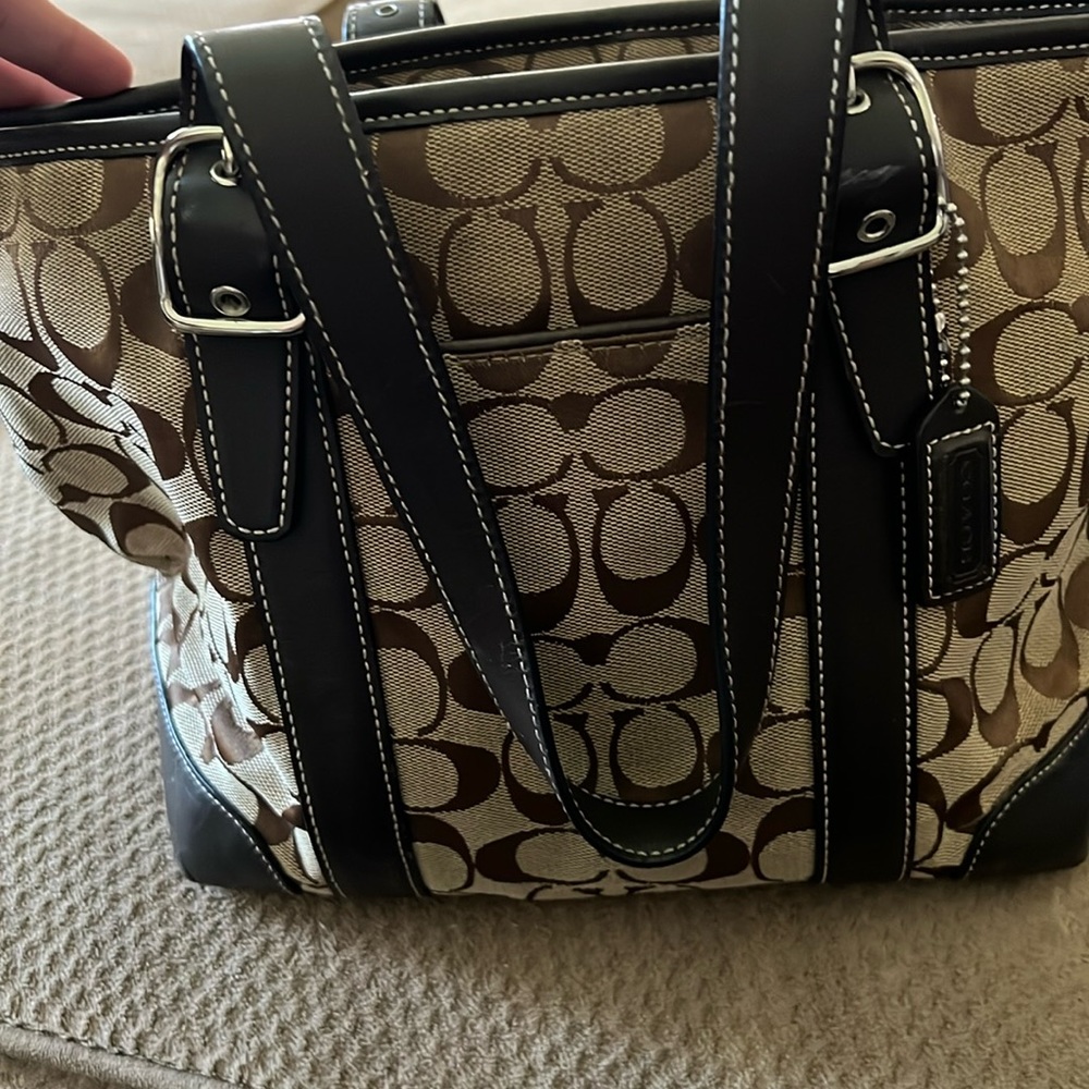 Medium size coach bag
